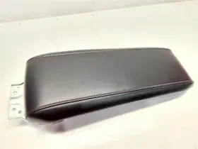 241-02117 2010-11 Chevrolet Equinox 3.0l Center Console Lid Black Red Stitching