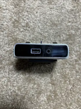 01561182090 Alfa Romeo Giulia Console Usb Aux Auxiliary Jack Adapter Port Hub Oem 2017-19 B5