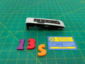 8r1713463 Audi 13-17 S4 S5 A4 A5 Shifter Gear Selector Indicator Display Oem