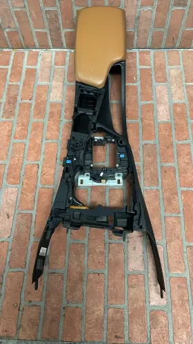 105015894 Bmw 2012-2018 3/4-series Center Console Base With Arm Rest Oem