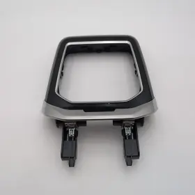 106142552c Bmw 2023 2024 I7 G70 Center Console Black Trim Panel Lighting