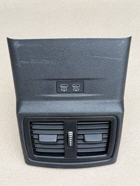 Bmw 1315503 2016 - 2022 X1 F48 Center Console Rear Back Trim Cover Panel And Air Vent Oem