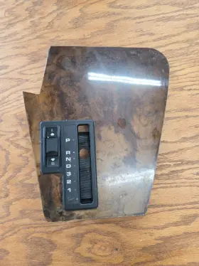 1938350 Bmw E32/e34 Automatic Wood Center Console Shifter Panel