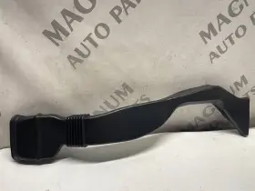 22-8234527-114609 Bmw 2000-06 X5 E53 Air Duct Cab Interior Center Console Heat Tube 8402282 Oem