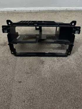 51458196112 Bmw Original E46 Center Console Radio Climate Control Mount