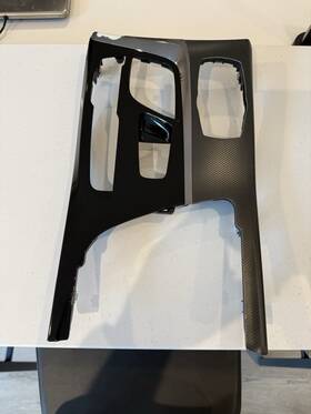 Bmw 8070608-05 F90 Center Console Trim Panel