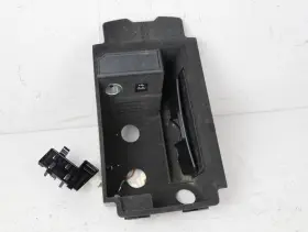 9321368 Bmw 16 - 19 740 750 G11 G12 Console Compartment Tray And Charging Device Oem 66k