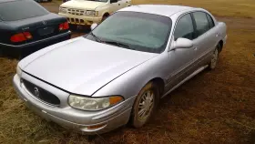 260.gm4u02 Buick Lesabre 2002 Glove Box 223155