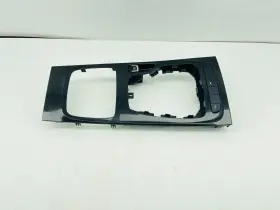 39126636 Buick 18-20 Regal Sportback Console Top Bezel Cover Trim Panel Oem