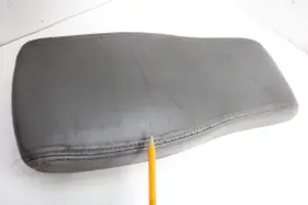 12493573 Cadillac 2000-2005 Deville Console Armrest Lid Top Ft00 Ft01 Ft02 Ft03 04 05 - Gray