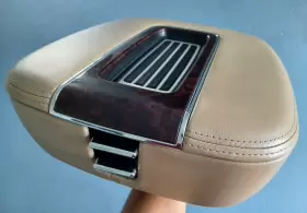 19328702 Cadillac 2007 07 Escalade Floor Center Console Lid Armrest Arm Beige Tan 12 13