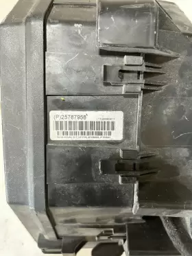 25787958 Cadillac 2007 Srx Oem 3.6l V6 Engine Bay Fuse Relay Box Block