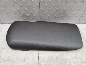 20957056 Chevrolet 2005-2013 C6 Corvette Center Console Arm Rest Black Used Oem Broken Latch