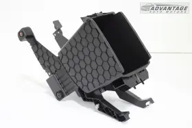 2268146 Chevrolet 2016-2021 Malibu Center Console Storage Box Compartment Oem
