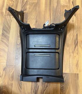 Chevrolet 23239538 2015-20 Suburban Tahoe Yukon Center Console Cup Holder Trim Bezel Oem