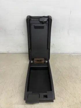 241.gm1h03 Chevrolet 2010 Malibu Black Center Console Armrest Cover Lid Oem
