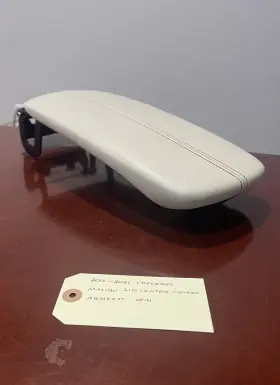 67005723 Chevrolet 2016-2024 Malibu Armrest Lid Center Console White Oem