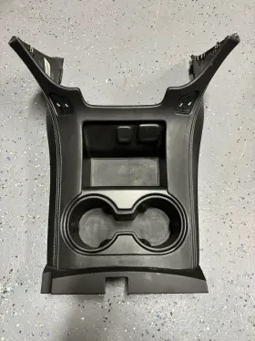 23289738 Chevrolet 84127431 2016-2020 Suburban Front Floor Console Cup Holder Oem