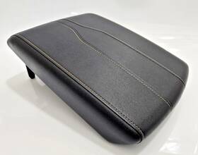 Chevrolet 84580720 2018-2021 Traverse Front Center Console Storage Lid Armrest Oem