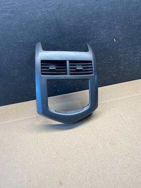 Chevrolet 95157883 2012-2016 Sonic Center Dash Radio Air Vent Trim Bezel O3581 Dg