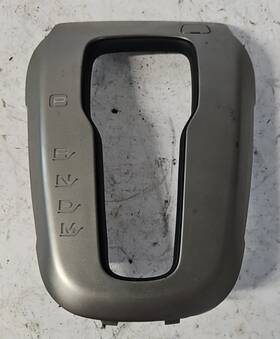 Chevrolet 95179705 2012-2016 Sonic Center Console Shifter Trim Bezel Oem
