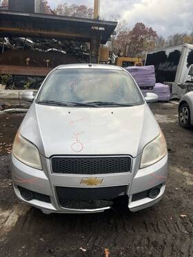 Chevrolet 96966774 Console Front Floor With Electrical Receptacle Opt Kc5 Fits 09-10 Aveo 39113