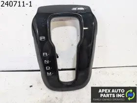 9705u Chevrolet Oem 2018 Sonic 1.4l Center Console Gear Shift Shifter Bezel Trim Cover