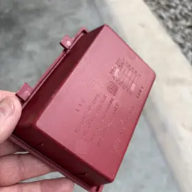 15597169 Chevrolet Gmc General Motors 82-94 Chevy S10 Blazer S15 Center Console Tray Insert Oem Maroon