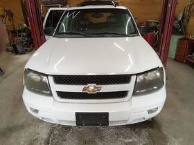 Chevrolet Truck 241-02016 Console Front Roof Without Sunroof Fits 05-09 Envoy 123148