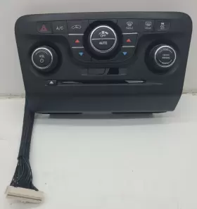 1qh12dx9ae Chrysler/ Dodge 2011-2014 Charger Sxt Radio/cd Player/climate Control