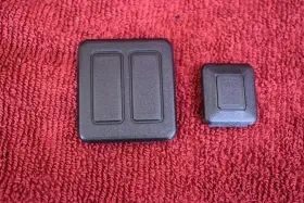 96925-n4300 Datsun 74-78 260z 280z Center Console Plug Blank Pair Uem Used Read