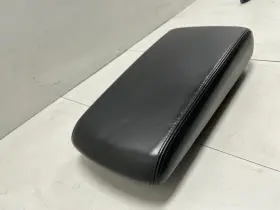 241-02316 Dodge Charger Stx 2009 Center Floor Console Armrest Leather Factory