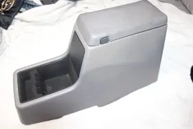 4482783 Dodge 87-96 Dakota Center Console Storage Assembly With Arm Rest Lid Gray Clean