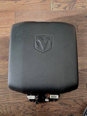 Dodge Ram Mopar 04cxdv 2009-2015 1500 2500 Center Console Lid Arm Rest Armrest Black With Aux