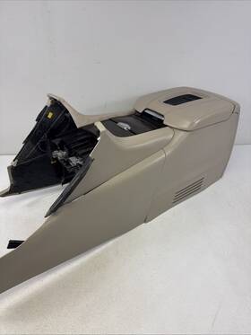 Escalade 2434273 2016-2020 Cadillac Front Floor Center Console Assembly Oem Shale Tan