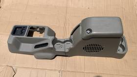 Factory/oem Shf14trmac 97-06 Jeep Wrangler Tj 2 Piece Center Console Without Sub Khaki