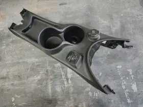 5rd52jxwad Fiat 2015 500e Front Center Console