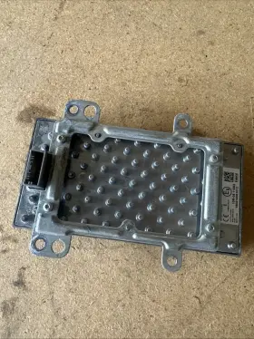 10r0511552 Fomoco 10r-05 11552 2018-23 Ford Transit Connect Wireless Charger Storage Console Oem