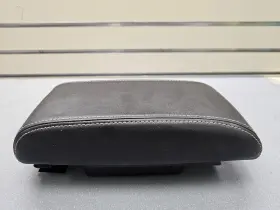1094390 Ford 10-12 Fusion Front Center Console Lid Arm Rest Cover Top Pad Assembly Black