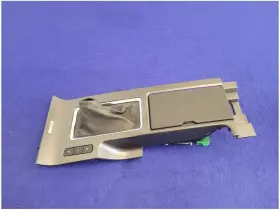 241-01452 Ford 2010-2014 Mustang Gt S197 Console Lid Manual Transmission M/t Top 2700