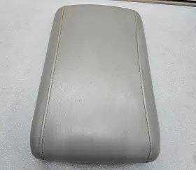 2l1z7806024aaa Ford 03-06 Expedition Center Console Arm Rest Storage Cover Top Pad Lid Assembly Gray
