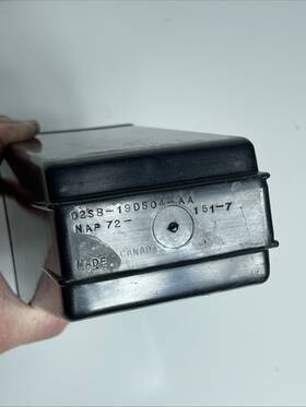 Ford D2sb-19d504 Aa 1973 Gran Torino Center Console Insert / Cup Divider D2sb-19d504 Aa