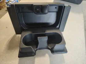 Fl3b-18600-c36 Ford 2015 - 2025 F150 F250 F350 F450 Center Jump Seat Rear Cup Holder Damaged Fl3b-18600-c36 Ford 2015 - 2025 F150 F250 F350 F450 Center Jump Seat Rear Cup Holder Damaged