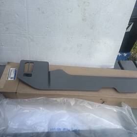 Ford Hc3z2504609ca Genuine Side Trim Hc3z-2504609-ca Oem