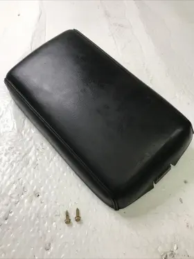 14065987 General Motors 1982-1992 Camaro Black Center Console Lid Door Armrest Oem Gm