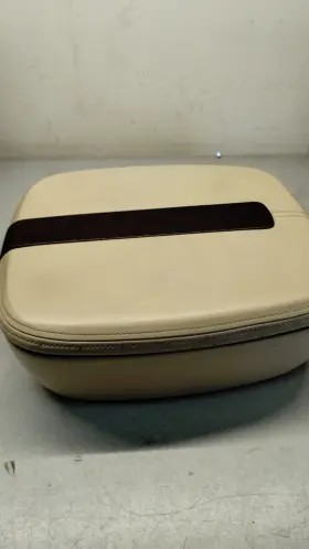 207.gm6b13 General Motors 2007-2014 Cadillac Escalade Center Console Lid Storage Armrest Cashmere Oem