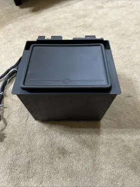 23232617 General Motors Center Console Cooler Compartment With Harness Oem 15-2020 Tahoe Yukon Suburban