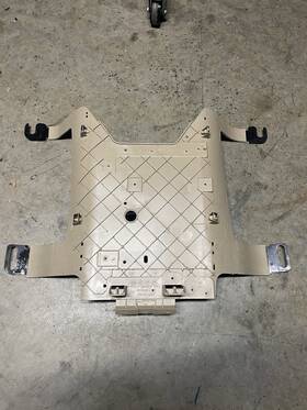 General Motors 25777780 07 To 14 Escalade Yukon Center Console Lower Mount Spider Bracket Oem Tan