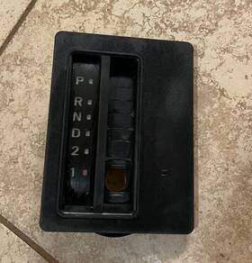 Genuine Oem Jeep Made Part 1uj60trma 2014-2018 Cherokee Kl Center Console Shifter Trim Bezel Indicator