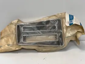 06264779 Gm 1973-1978 Camaro Nos Center Console Shift Plate Auto Trans 6264779